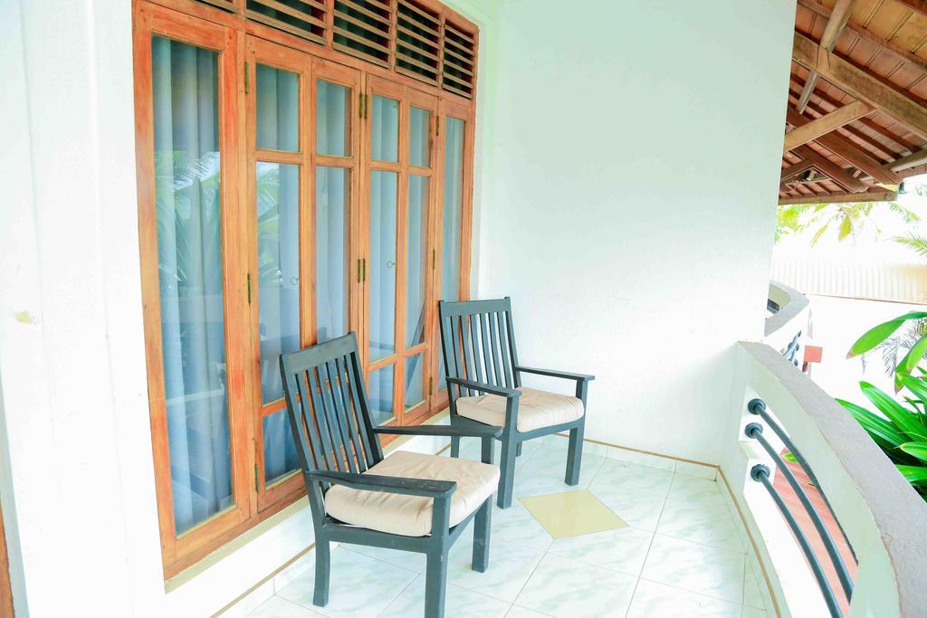Gayana Guest House Kanattegoda Exteriör bild